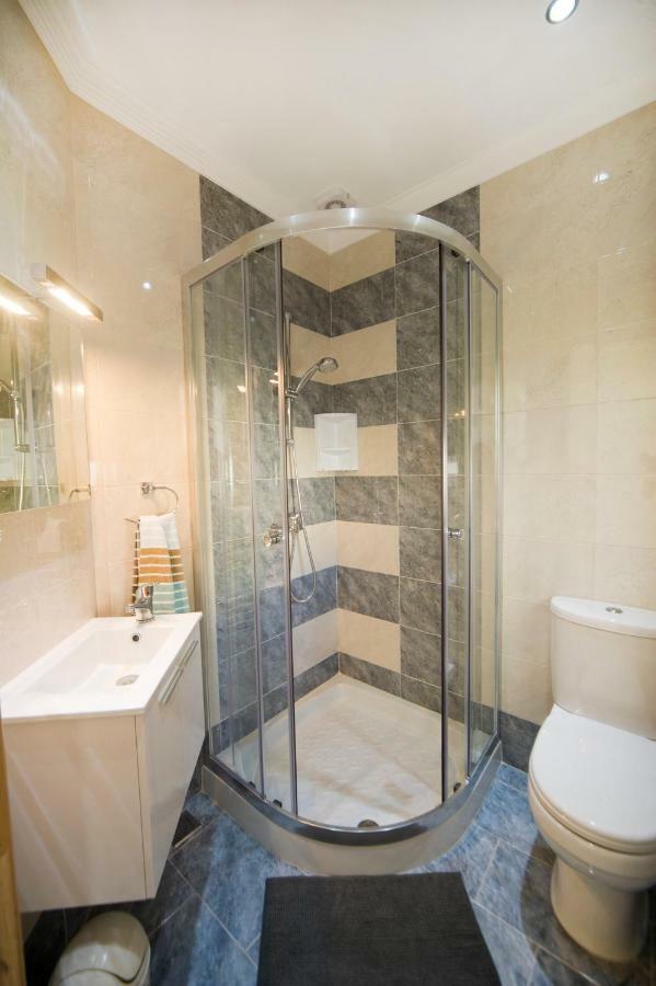 Sliema Duplex 1 Bedroom Apartment With 2 Bathrooms- Sleep 4 Extérieur photo